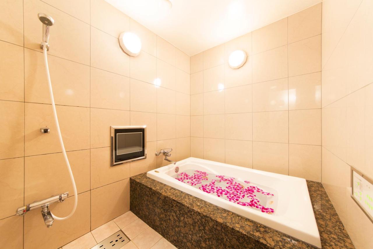 Hotel Luna Sakuranomiya (Adults Only) أوساكا المظهر الخارجي الصورة